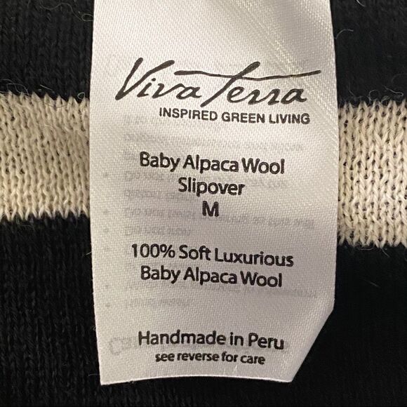 NWT Viva Terra by Indigenous Alpaca wool Black Cream Reversible Cowlneck tank M - Picture 6 of 8